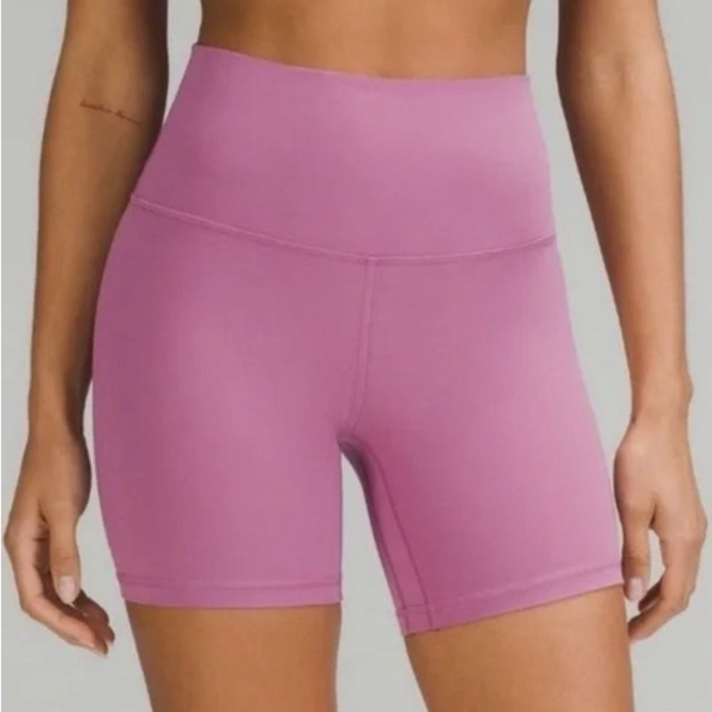 NWOT Lululemon Velvet Dust Align Shorts 4”
